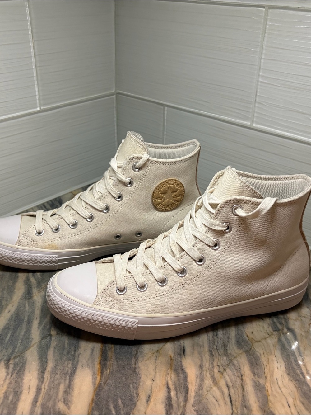 Converse Chuck Taylor All Star Men 9.5 WMS 11.5  Cream High Top Canvas Sneakers